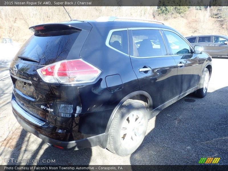 Super Black / Charcoal 2015 Nissan Rogue SV AWD