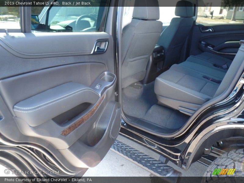 Black / Jet Black 2019 Chevrolet Tahoe LS 4WD