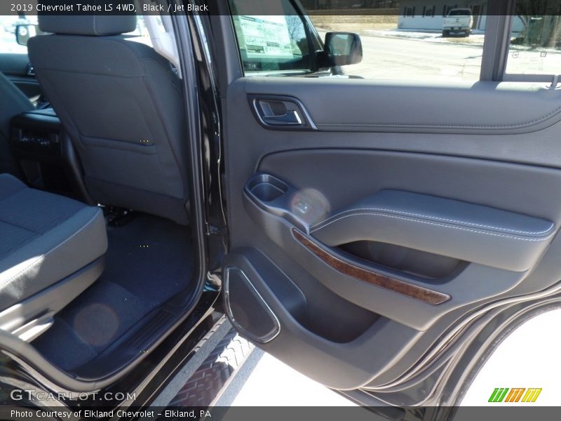 Black / Jet Black 2019 Chevrolet Tahoe LS 4WD