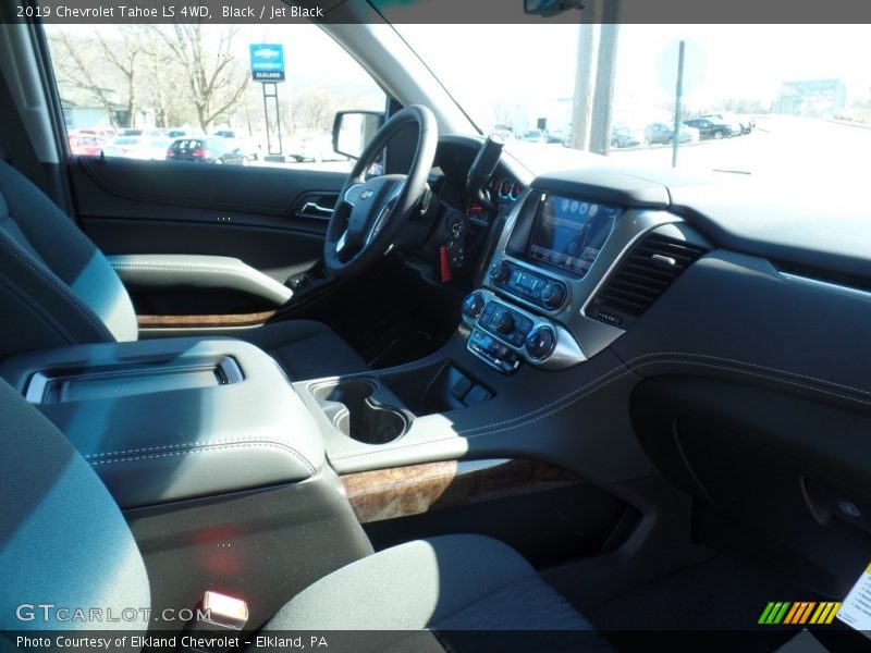 Black / Jet Black 2019 Chevrolet Tahoe LS 4WD