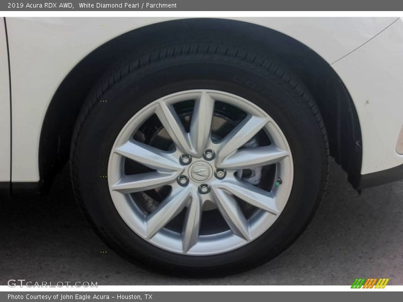 White Diamond Pearl / Parchment 2019 Acura RDX AWD