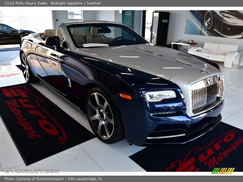 Front 3/4 View of 2016 Dawn 