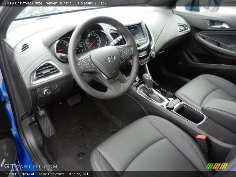 Kinetic Blue Metallic / Black 2019 Chevrolet Cruze Premier