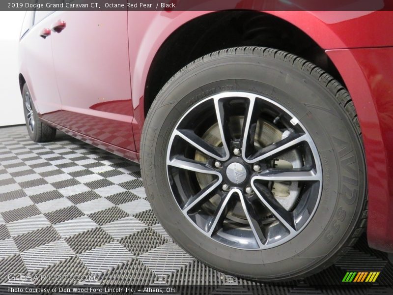 Octane Red Pearl / Black 2019 Dodge Grand Caravan GT