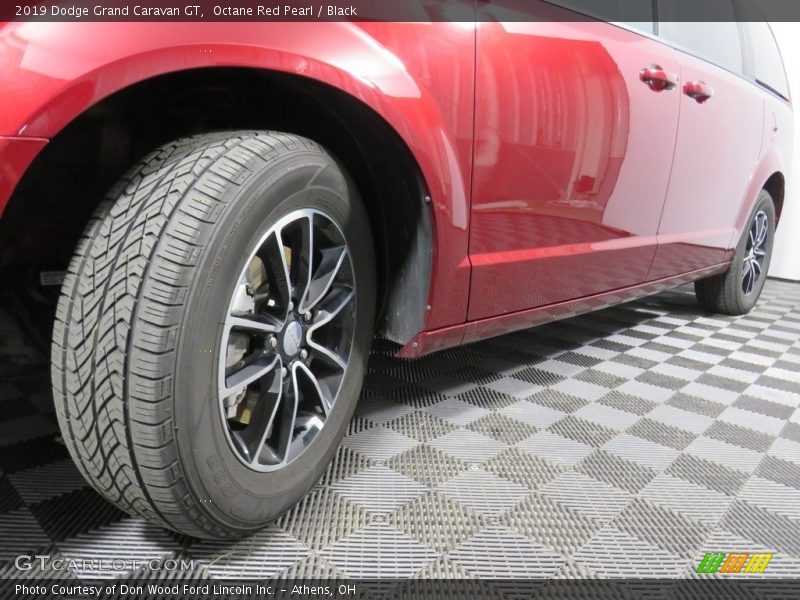 Octane Red Pearl / Black 2019 Dodge Grand Caravan GT