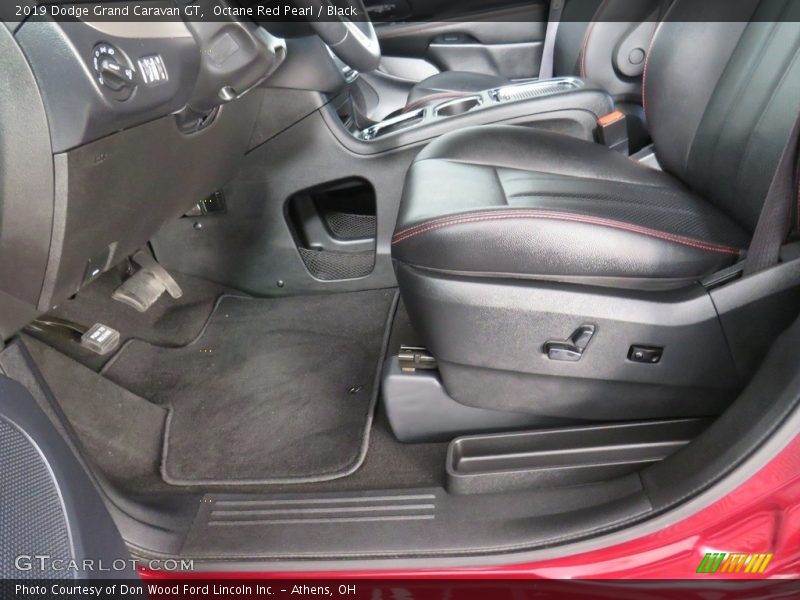Octane Red Pearl / Black 2019 Dodge Grand Caravan GT