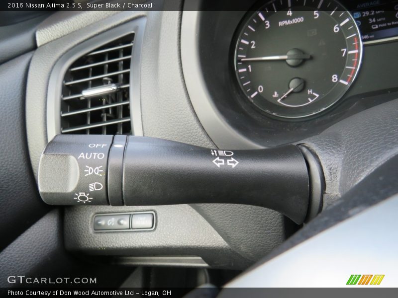 Super Black / Charcoal 2016 Nissan Altima 2.5 S