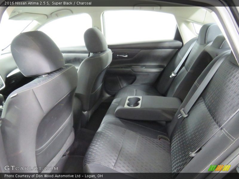 Super Black / Charcoal 2016 Nissan Altima 2.5 S