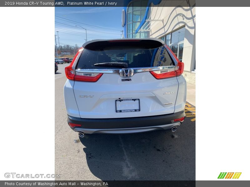Platinum White Pearl / Ivory 2019 Honda CR-V Touring AWD