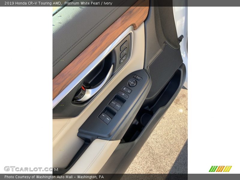 Platinum White Pearl / Ivory 2019 Honda CR-V Touring AWD