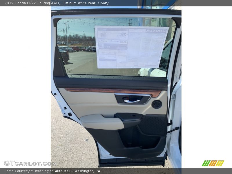 Platinum White Pearl / Ivory 2019 Honda CR-V Touring AWD