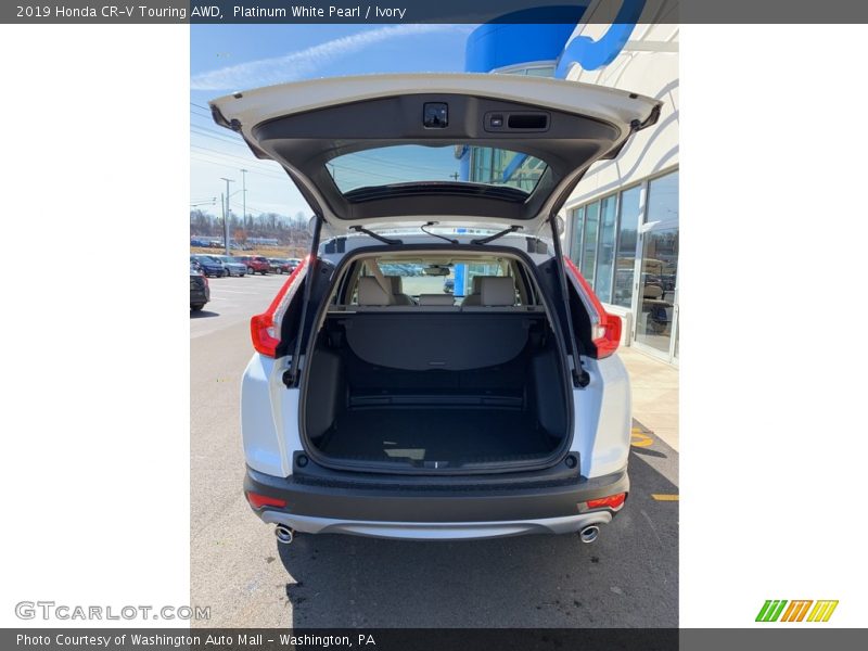 Platinum White Pearl / Ivory 2019 Honda CR-V Touring AWD