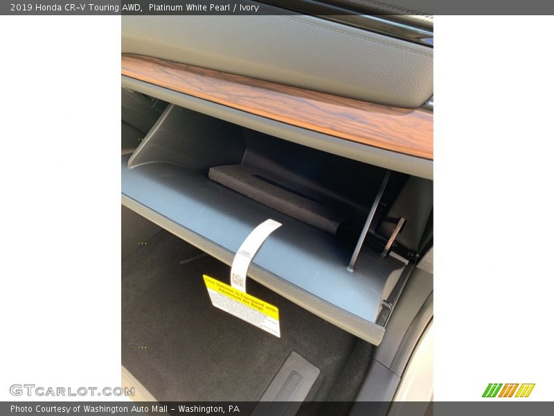 Platinum White Pearl / Ivory 2019 Honda CR-V Touring AWD
