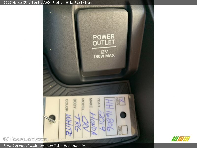 Platinum White Pearl / Ivory 2019 Honda CR-V Touring AWD