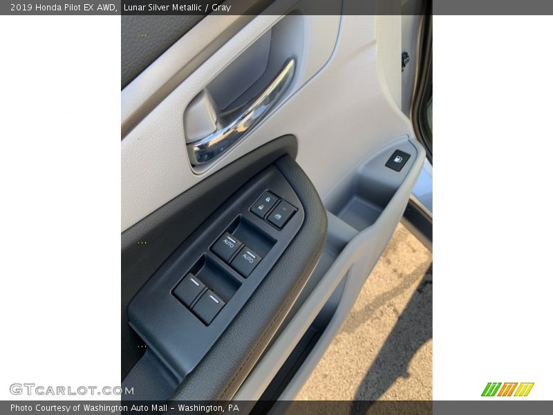 Lunar Silver Metallic / Gray 2019 Honda Pilot EX AWD