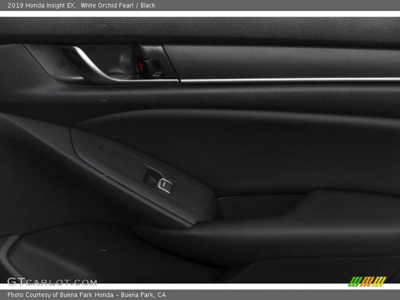White Orchid Pearl / Black 2019 Honda Insight EX