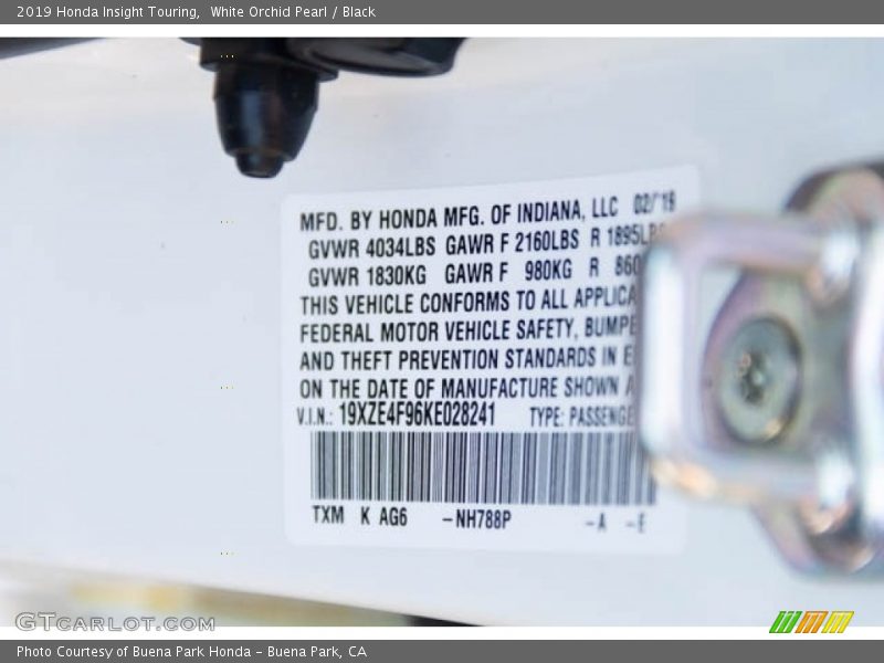 White Orchid Pearl / Black 2019 Honda Insight Touring