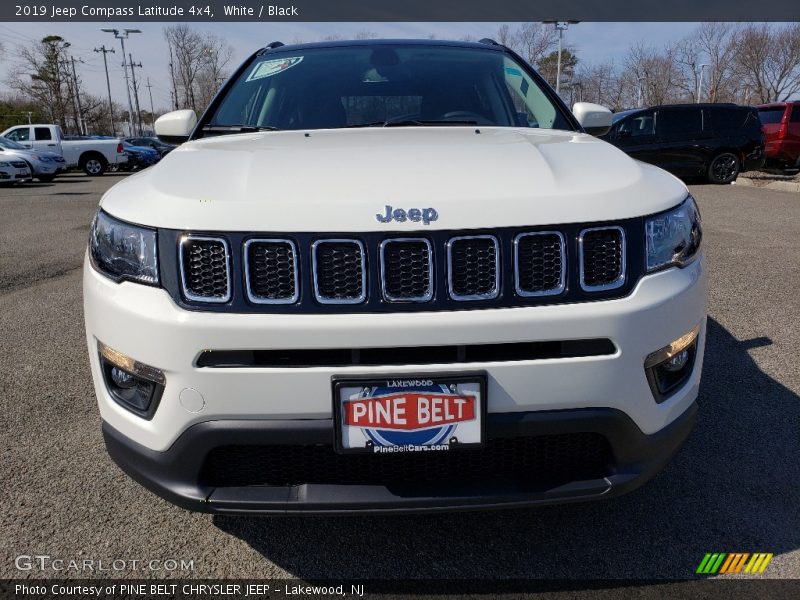 White / Black 2019 Jeep Compass Latitude 4x4