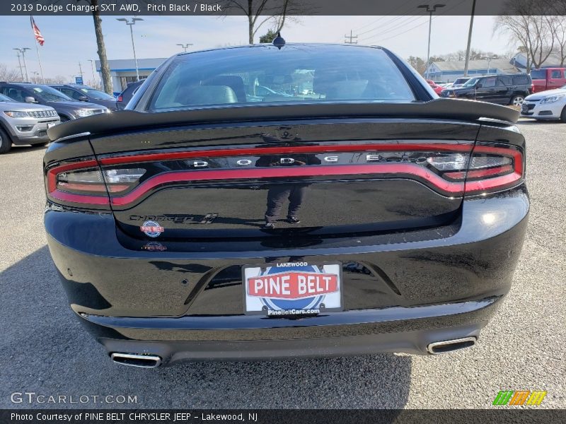 Pitch Black / Black 2019 Dodge Charger SXT AWD