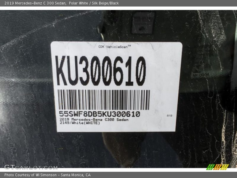 Polar White / Silk Beige/Black 2019 Mercedes-Benz C 300 Sedan