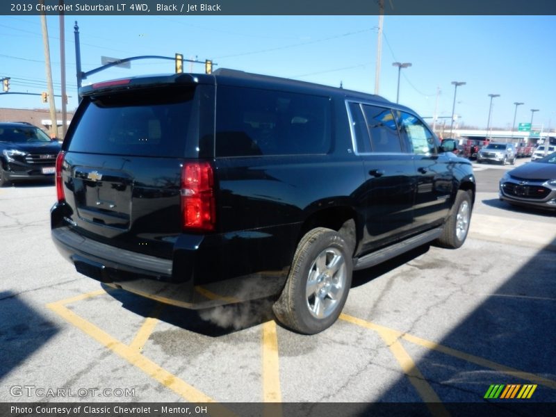 Black / Jet Black 2019 Chevrolet Suburban LT 4WD