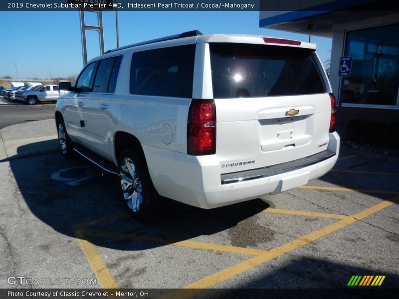 Iridescent Pearl Tricoat / Cocoa/­Mahogany 2019 Chevrolet Suburban Premier 4WD