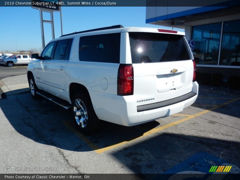 Summit White / Cocoa/Dune 2019 Chevrolet Suburban LT 4WD