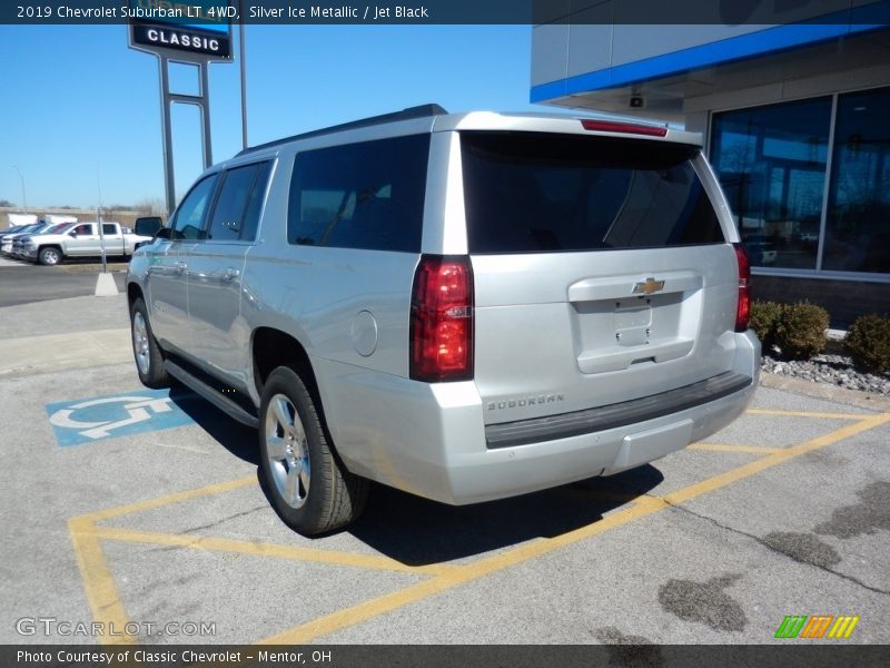Silver Ice Metallic / Jet Black 2019 Chevrolet Suburban LT 4WD