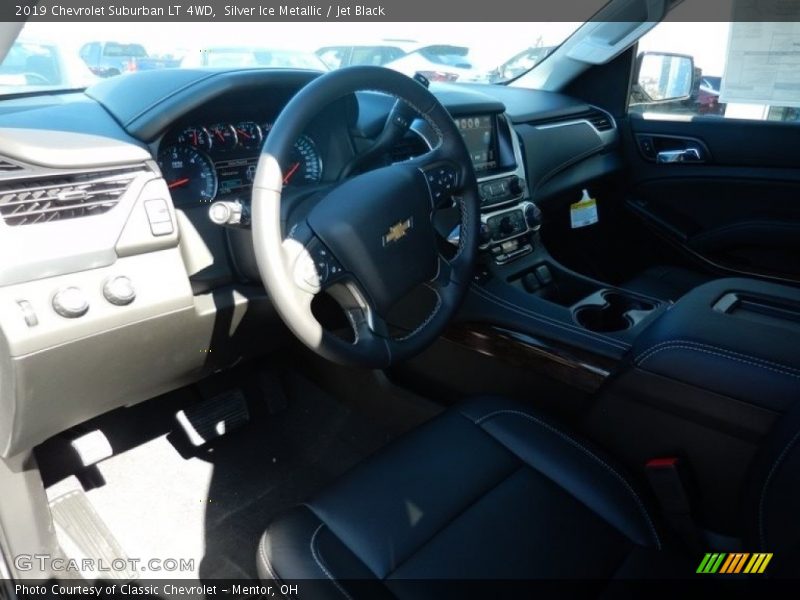 Silver Ice Metallic / Jet Black 2019 Chevrolet Suburban LT 4WD