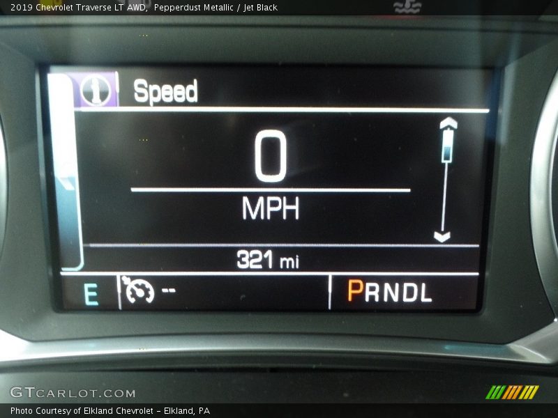 Pepperdust Metallic / Jet Black 2019 Chevrolet Traverse LT AWD