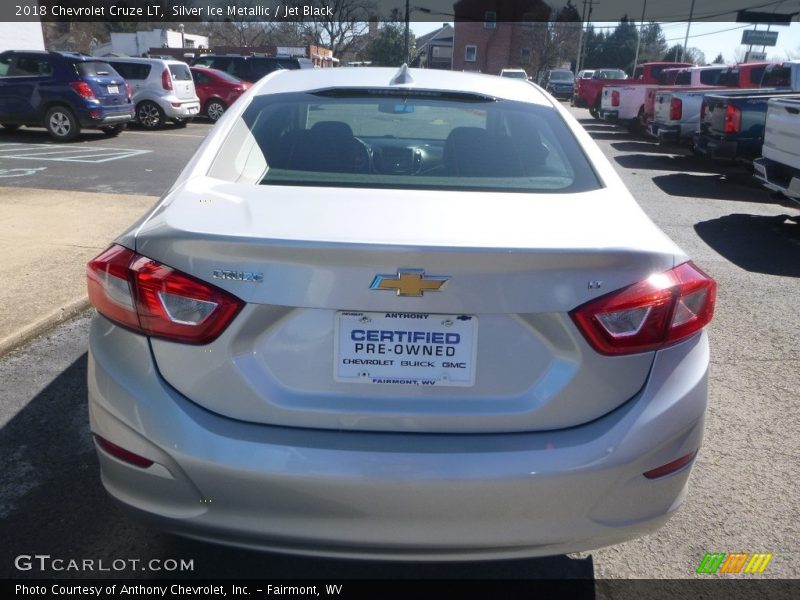 Silver Ice Metallic / Jet Black 2018 Chevrolet Cruze LT