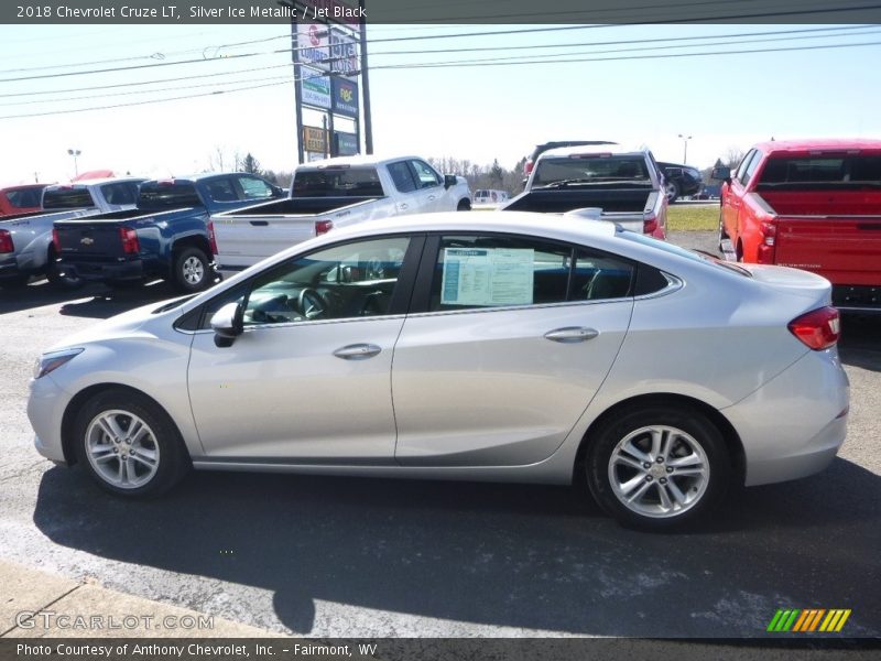 Silver Ice Metallic / Jet Black 2018 Chevrolet Cruze LT