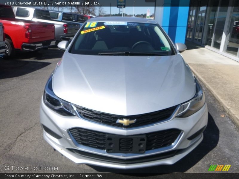 Silver Ice Metallic / Jet Black 2018 Chevrolet Cruze LT