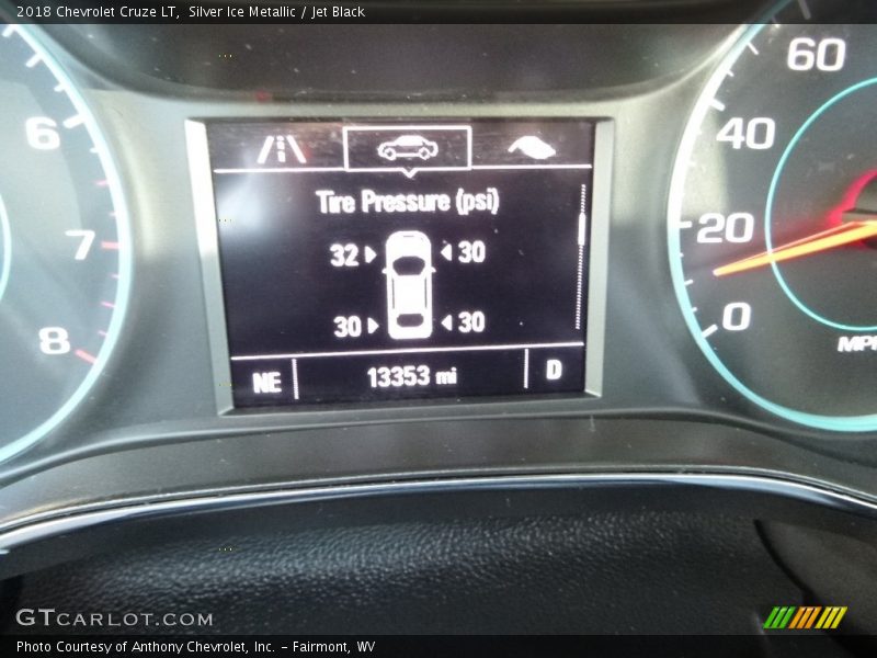 Silver Ice Metallic / Jet Black 2018 Chevrolet Cruze LT