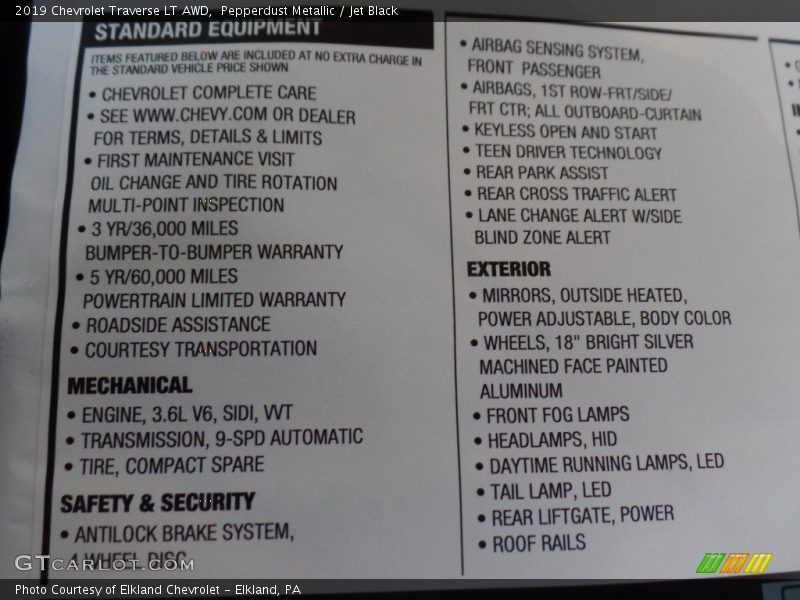 Pepperdust Metallic / Jet Black 2019 Chevrolet Traverse LT AWD