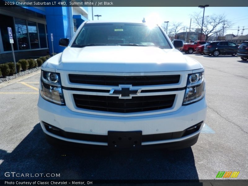 Summit White / Jet Black 2019 Chevrolet Suburban LT 4WD