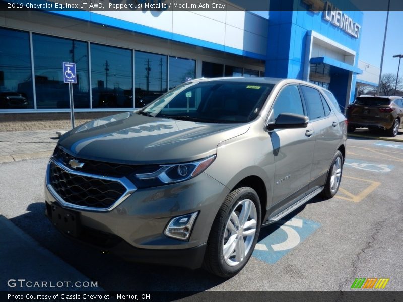 Pepperdust Metallic / Medium Ash Gray 2019 Chevrolet Equinox LT AWD