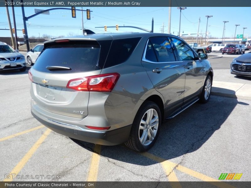 Pepperdust Metallic / Medium Ash Gray 2019 Chevrolet Equinox LT AWD