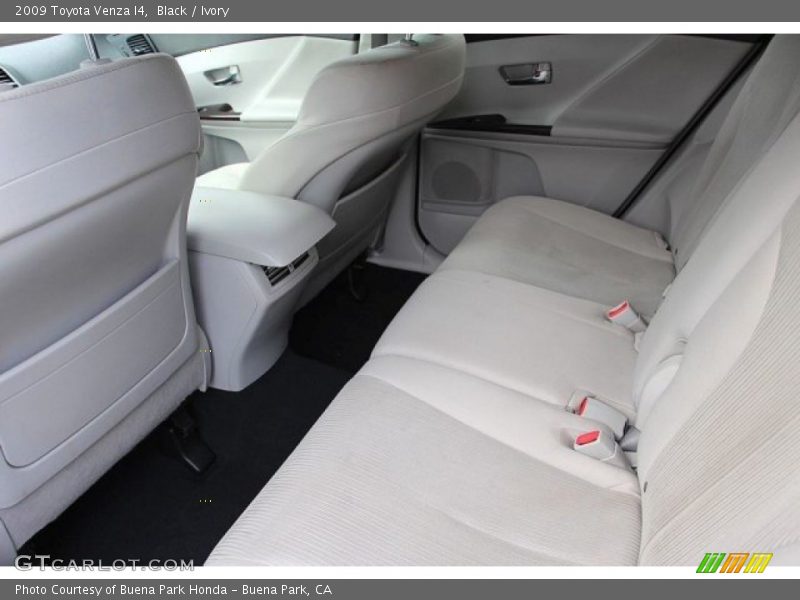 Black / Ivory 2009 Toyota Venza I4