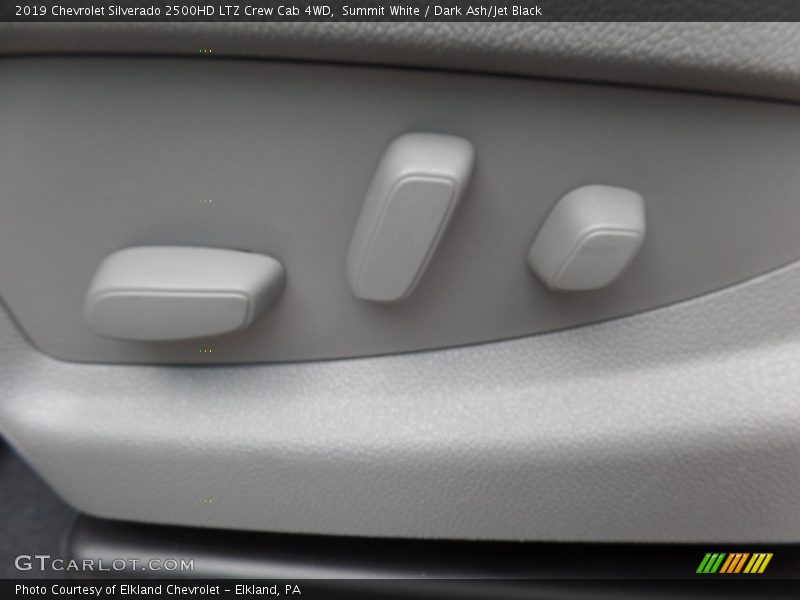 Summit White / Dark Ash/Jet Black 2019 Chevrolet Silverado 2500HD LTZ Crew Cab 4WD