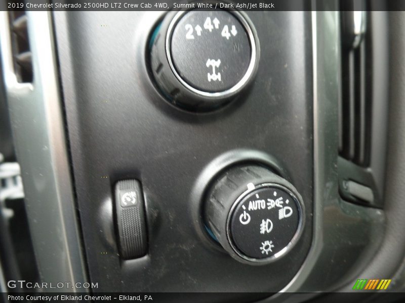 Summit White / Dark Ash/Jet Black 2019 Chevrolet Silverado 2500HD LTZ Crew Cab 4WD