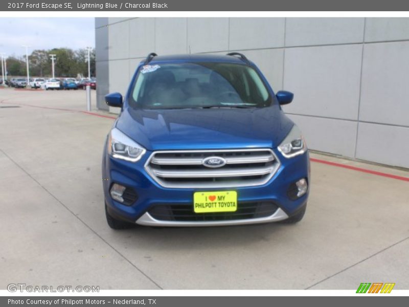 Lightning Blue / Charcoal Black 2017 Ford Escape SE