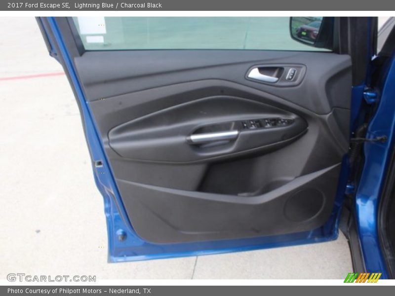 Lightning Blue / Charcoal Black 2017 Ford Escape SE