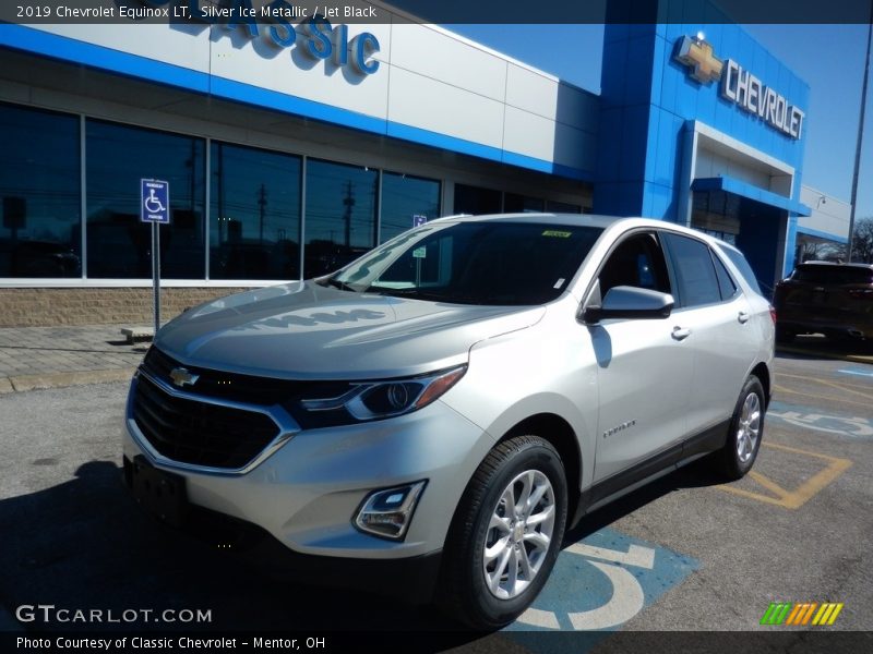 Silver Ice Metallic / Jet Black 2019 Chevrolet Equinox LT