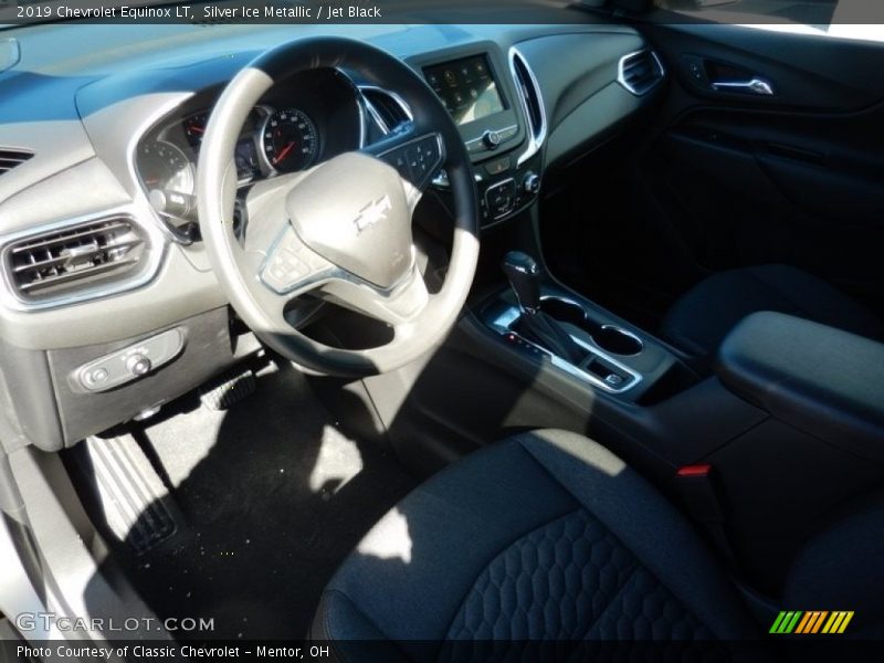 Silver Ice Metallic / Jet Black 2019 Chevrolet Equinox LT