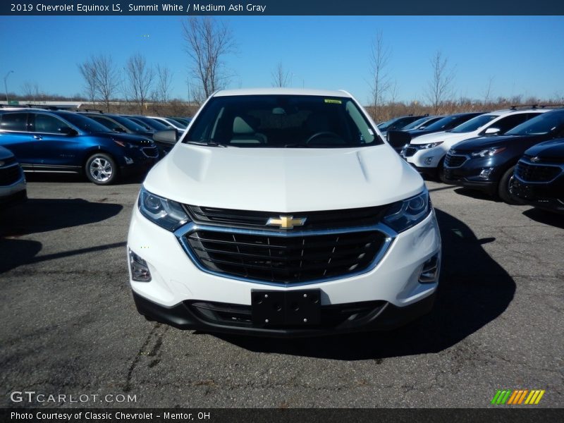 Summit White / Medium Ash Gray 2019 Chevrolet Equinox LS