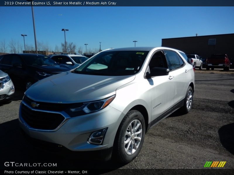 Silver Ice Metallic / Medium Ash Gray 2019 Chevrolet Equinox LS