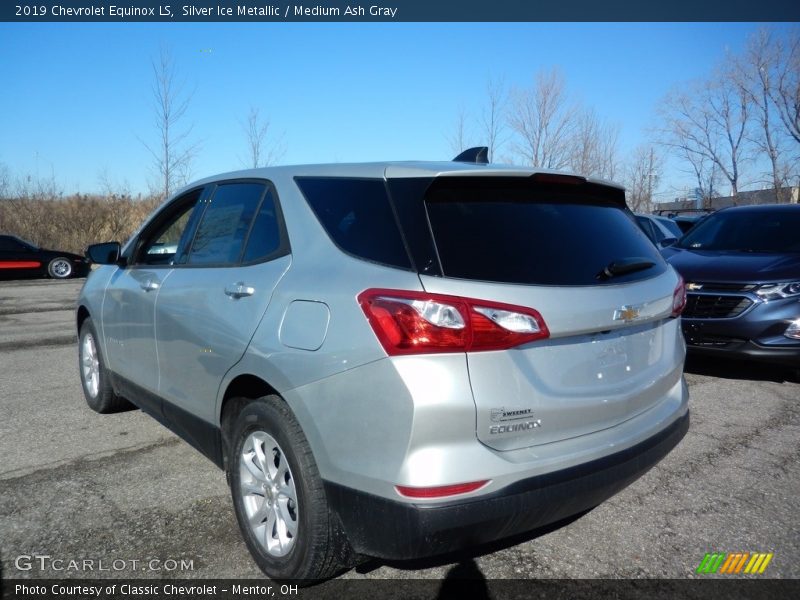 Silver Ice Metallic / Medium Ash Gray 2019 Chevrolet Equinox LS