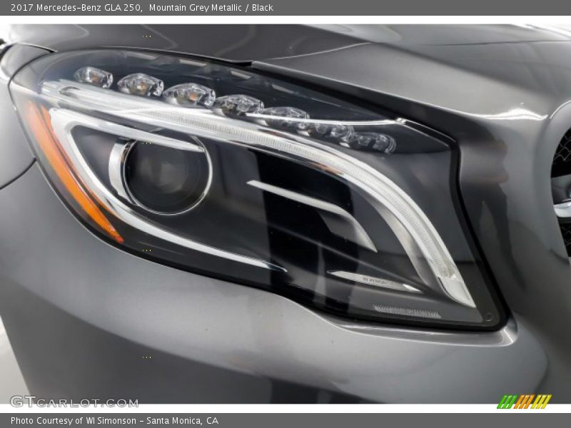 Mountain Grey Metallic / Black 2017 Mercedes-Benz GLA 250