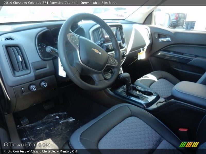 Summit White / Jet Black 2019 Chevrolet Colorado Z71 Extended Cab 4x4